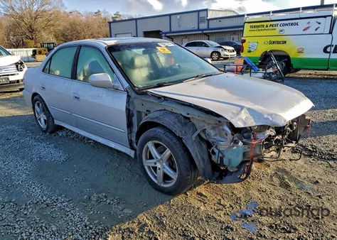 2001 Honda Accord Ex из США, поврежденный, VIN 1HGCG16551A038807